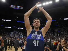 太狠了！Ming与70激战老鹰分钟达拉斯独行侠临场应变备战NBA季后赛，菲尼克斯太阳今晚手感冰凉