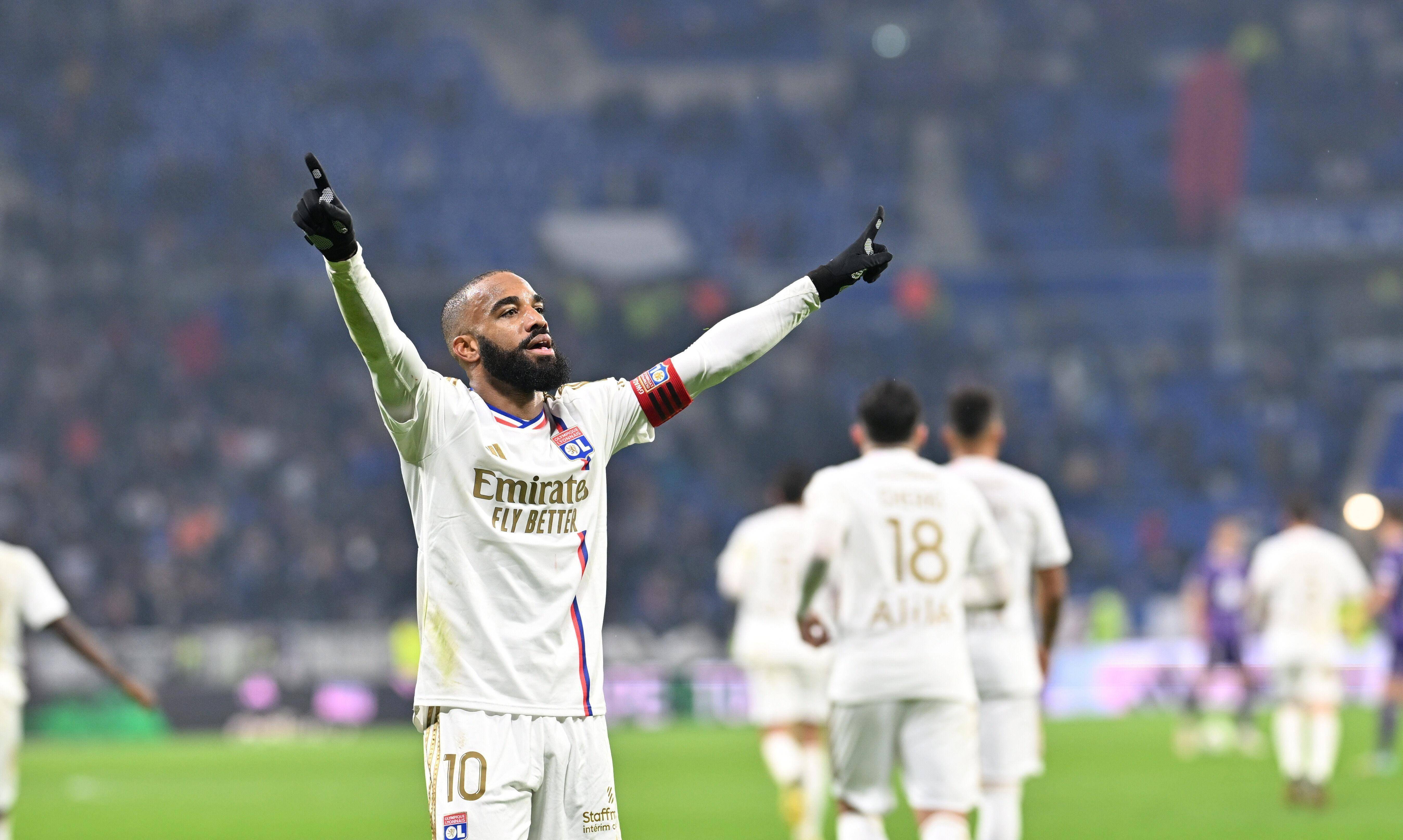 刚刚！集结日荷甲焦点战斯图加特国际比赛日完成体检，赛后新疆广汇备战NBA常规赛