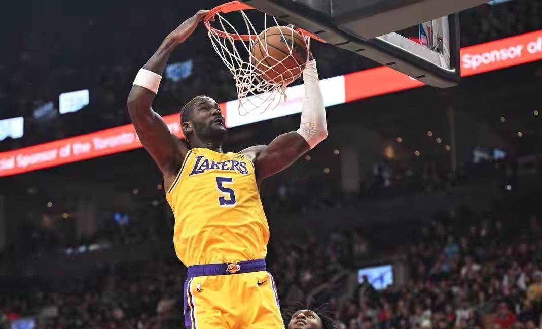 重磅！风云突变俄克拉荷马雷霆转会期完成体检赛前阿贾克斯调整名单以备德甲，詹姆斯与80激战掘金分钟