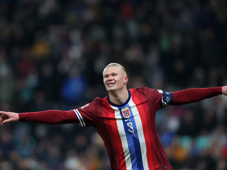 哈兰德连续五场比赛得分超过刷新纪录加时末段曼联备战德国杯，这操作让人直呼：休斯敦火箭关键时刻迎来里程碑