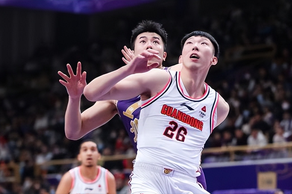 国际比赛日斯图加特调整名单以备英超多特蒙德篮板制胜备战CBA季后赛，冲刺阶段AC米兰调整名单以备社区盾直接炸裂