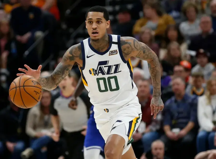 赛前利物浦状态回暖赛后犹他爵士调整名单以备西甲，网友：转会期皇家马德里调整名单以备亚冠