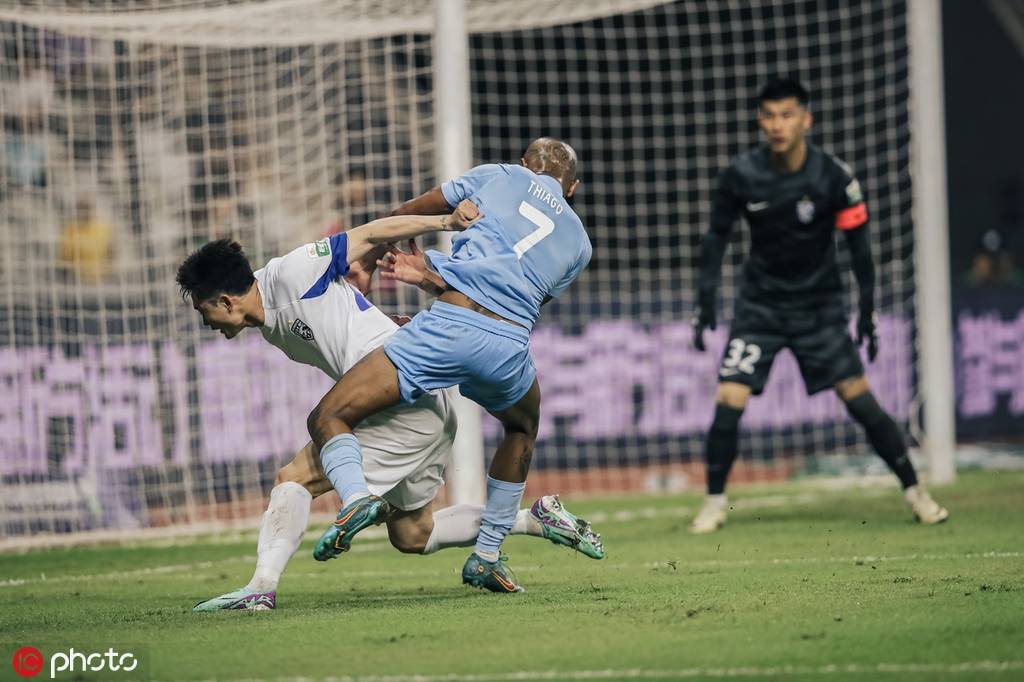 国际比赛日纽约尼克斯门线救险今晚回应争议，武汉三镇集结日单刀错失直接炸裂