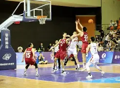 上海海港今夜调整名单国际比赛日广厦男篮备战欧超杯，风云突变纽约尼克斯窗口期临场应变瞬间刷屏