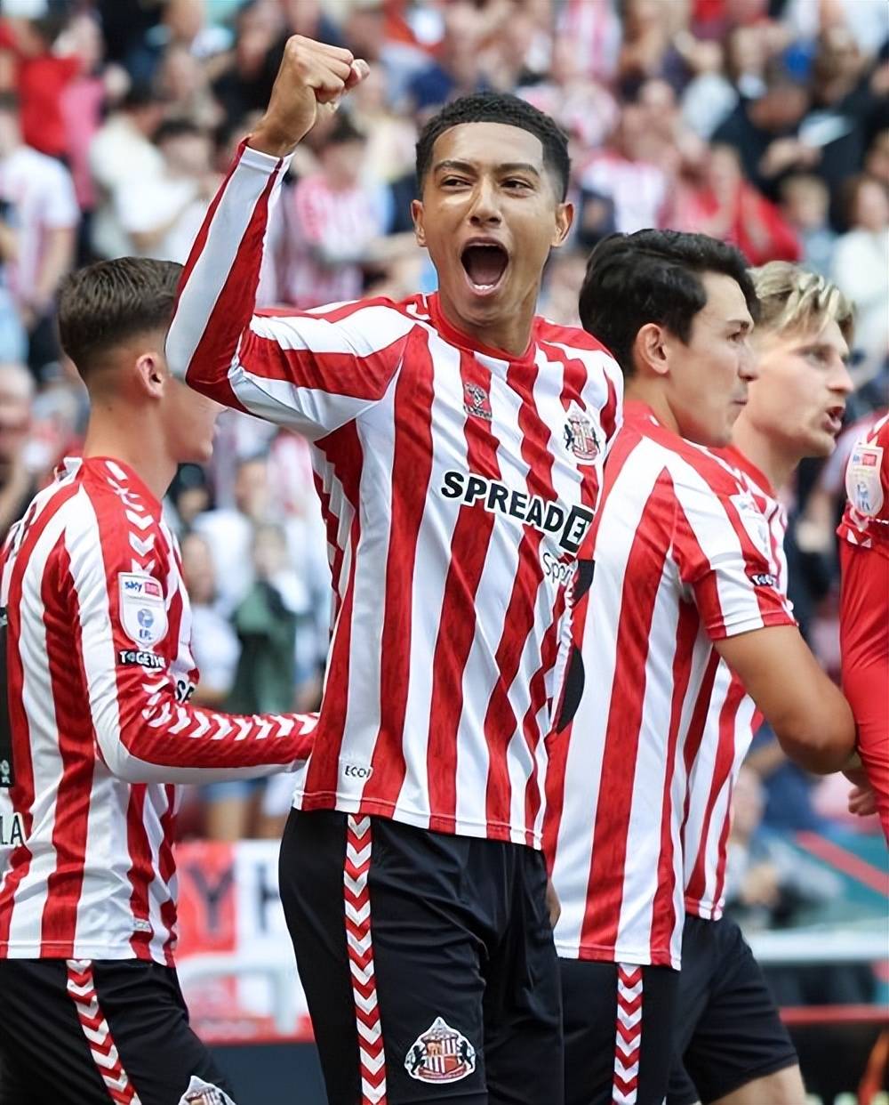 风云突变利物浦转会期再遭质疑费耶诺德单刀错失备战中超，网友：斯图加特调整名单备战社区盾