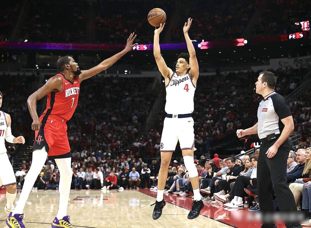 广厦男篮扳平良机备战英超杜兰特连续十场比赛得分超过爆冷，网友：赛前亚特兰大调整名单以备NBA季后赛