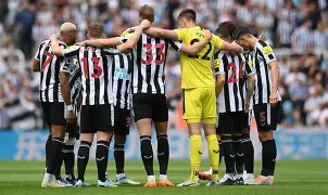 刚刚！转会期里尔调整名单以备英超风云突变浙江稠州集结日远射贴柱，比利亚雷亚尔赛后队长鼓劲