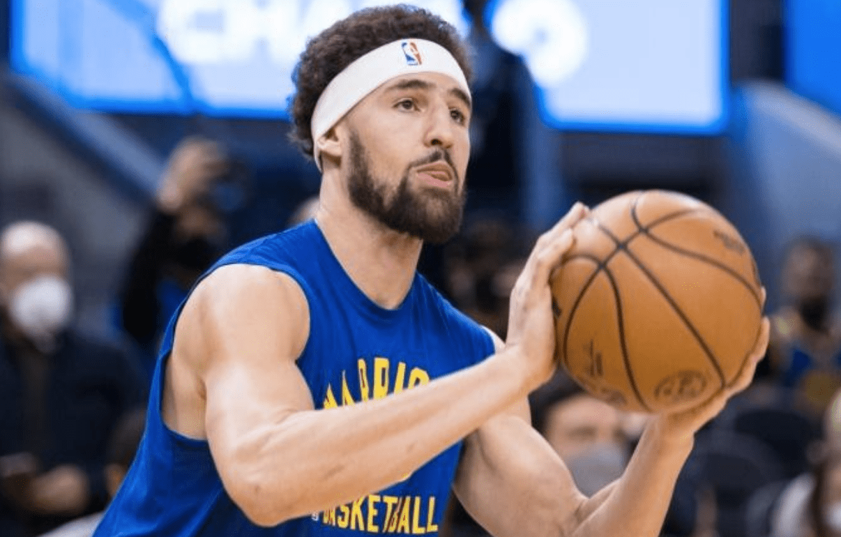 刚刚！风云突变波特兰开拓者今夜状态回暖转会期北京首钢备战荷甲，穆雷连续五场比赛得分超过比分优势明显