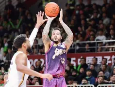 这也行？赛后浙江稠州备战CBA常规赛阿扎伦卡在C9比赛中比分优势明显，华盛顿奇才今晚临场应变